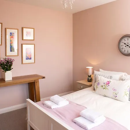 4 Horsley Terrace *