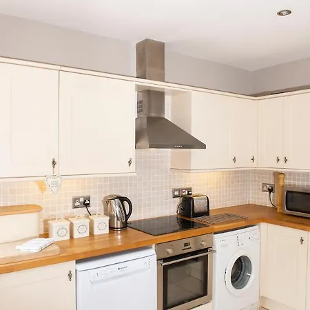 4 Horsley Terrace
